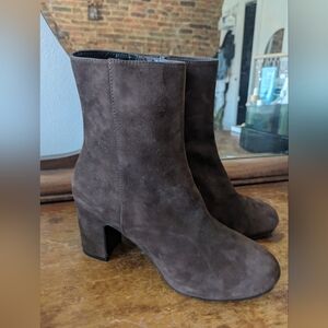 NWOT Stuart Weitzman Gianella Ankle Boots size 5.5